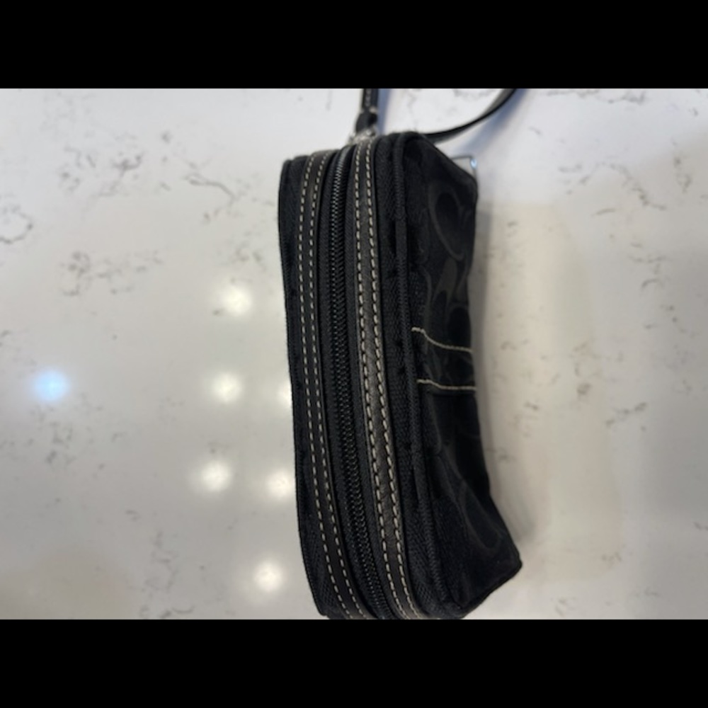 Coach Small make up case / Wristlet